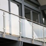 ¿Son seguras las barandillas de cristal?