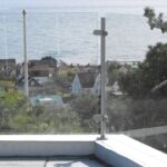 ¿Cómo mantener limpia tu barandilla de cristal?